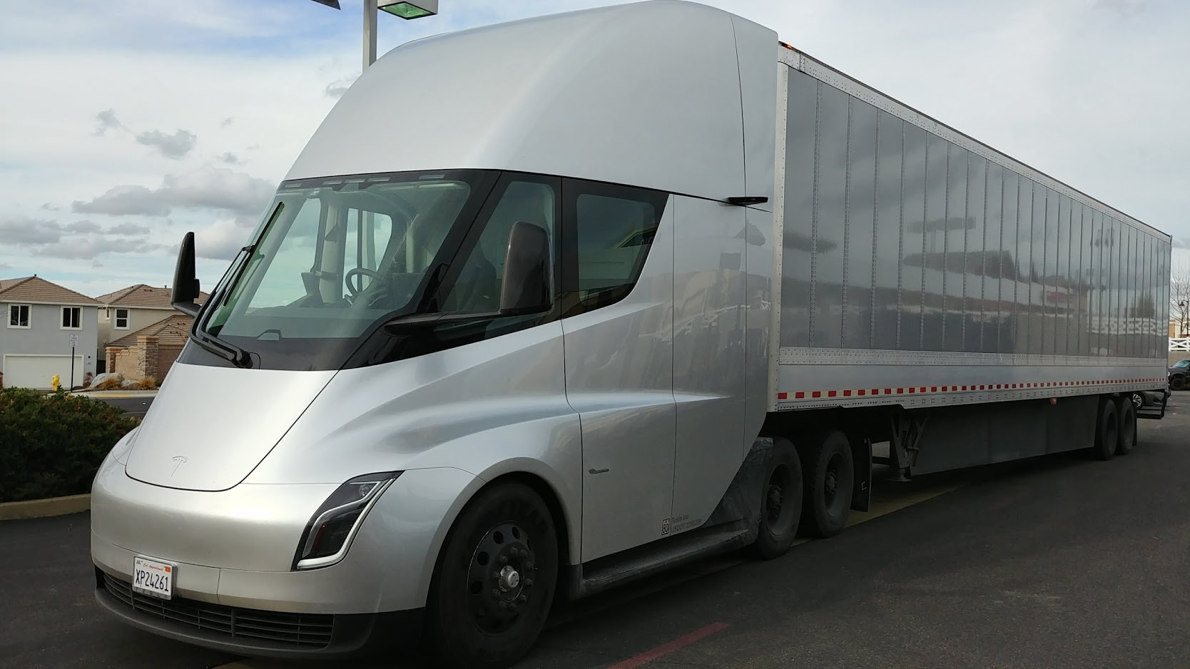 Tesla camión eléctrico.